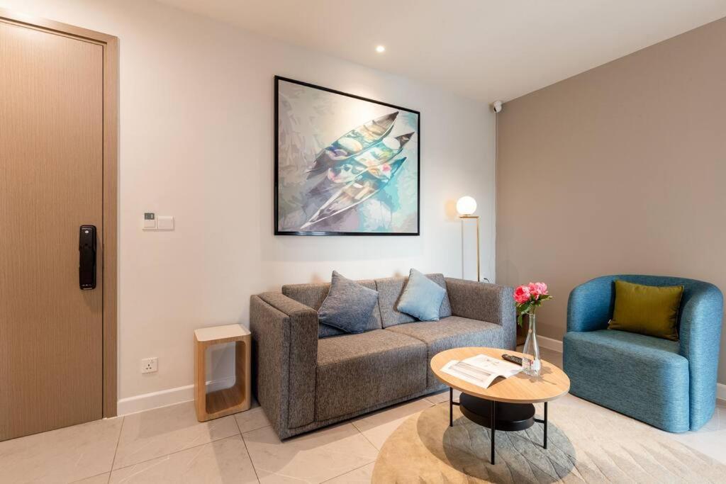 Căn hộ Luxury Modern 2brs 2wc, Zenity D1 View *