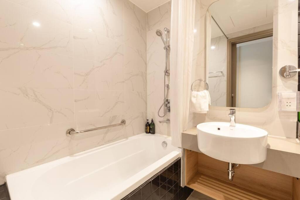Luxury Modern 2brs 2wc, Zenity D1 View *